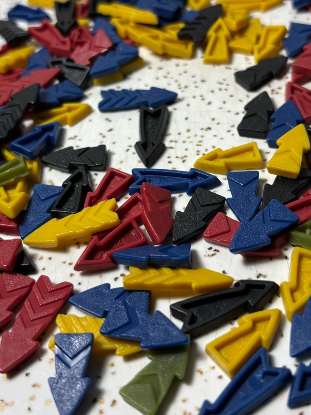 Replacement arrow game pieces from Risk - Picture 2 of 2
